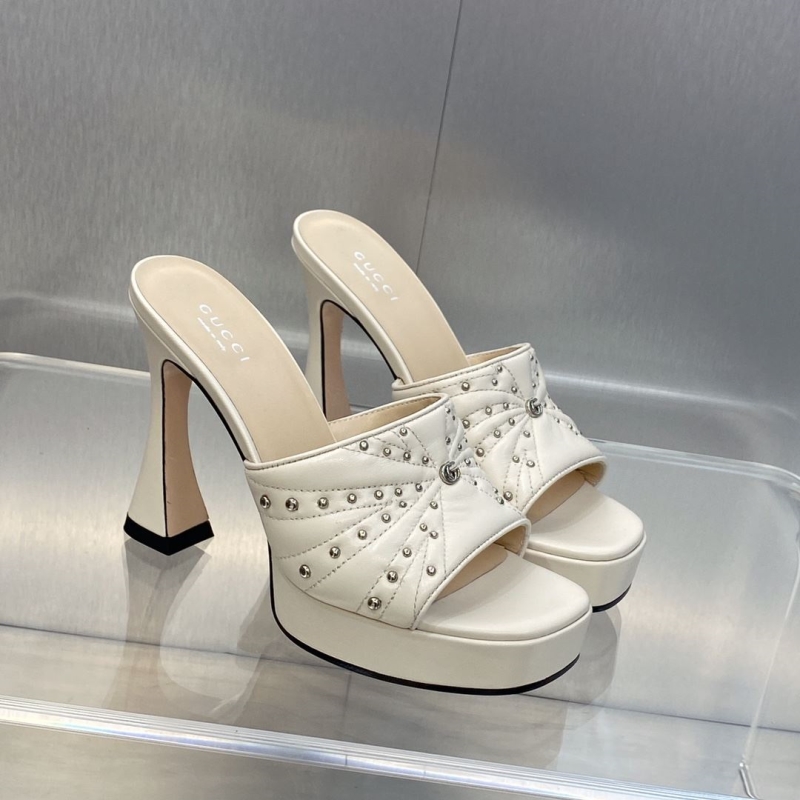 G*u*i high heels